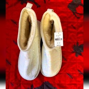 Victorias secret fur sequin boots: 7